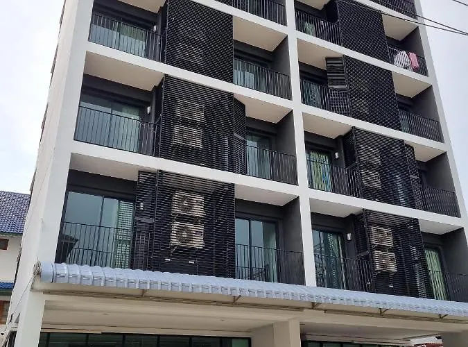 Tiara Place アパートホテル バンコク都