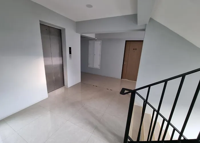 Tiara Place